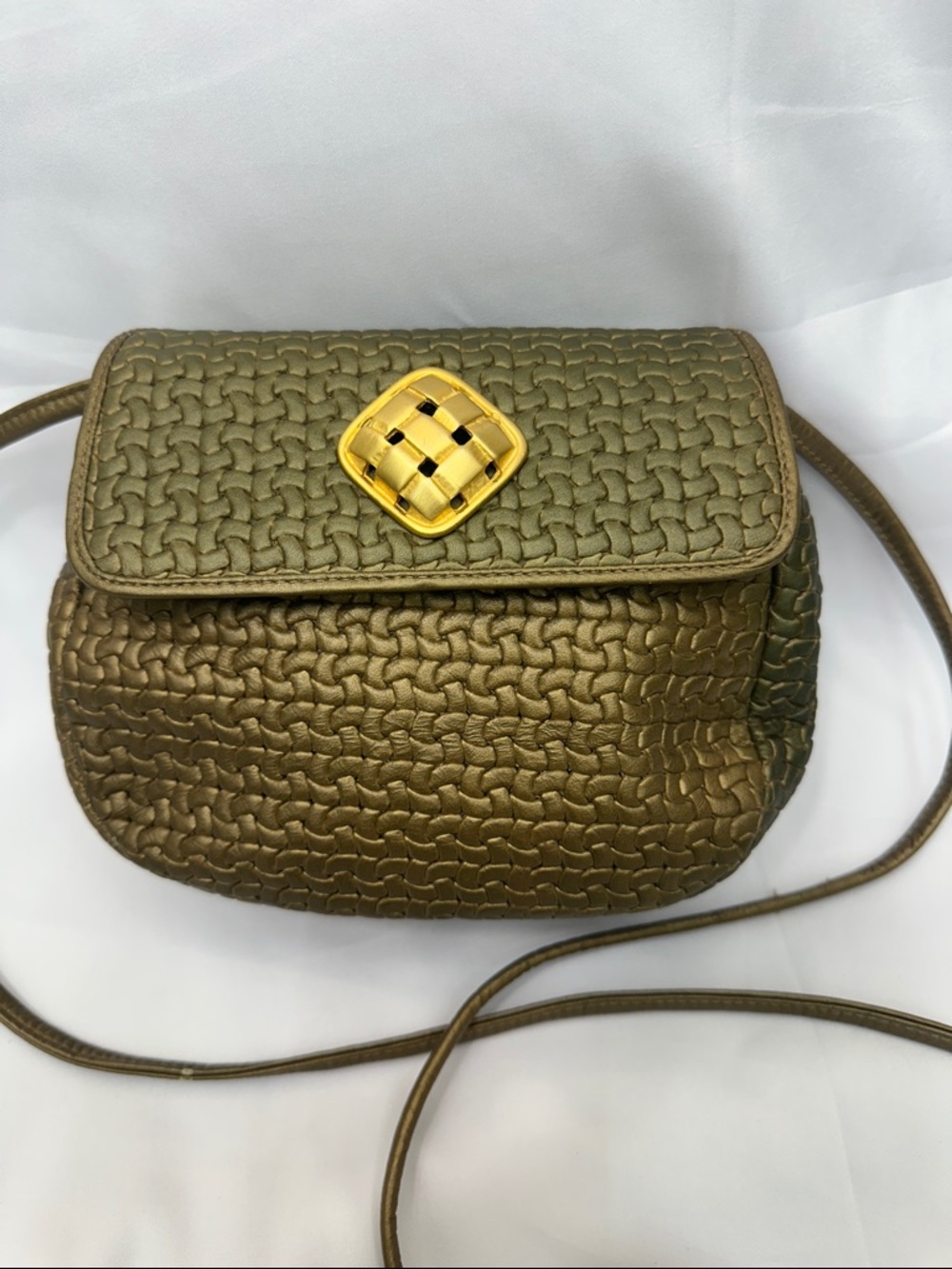 Vintage Susan Gail Woven Leather Crossbody Bag Gold Medallion Bronze Copper